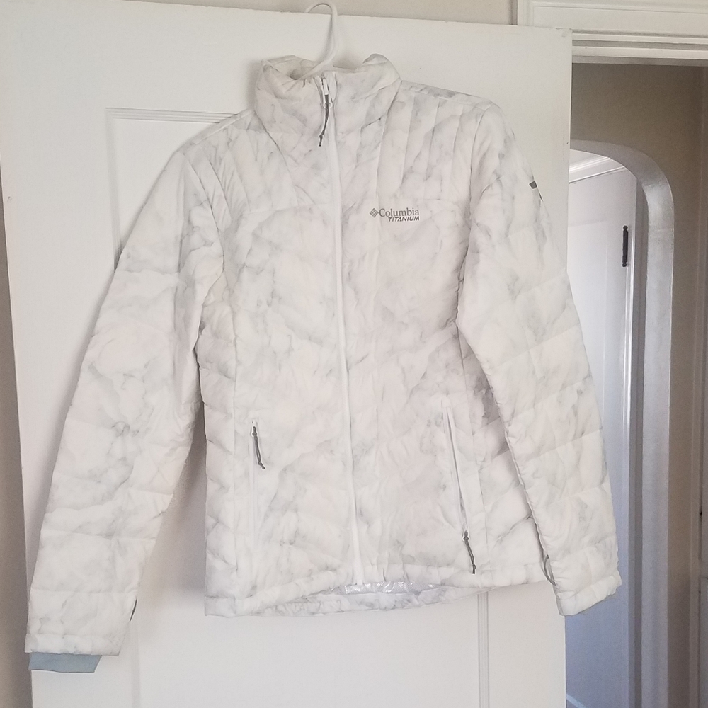 Columbia Omni-heat white marble jacket